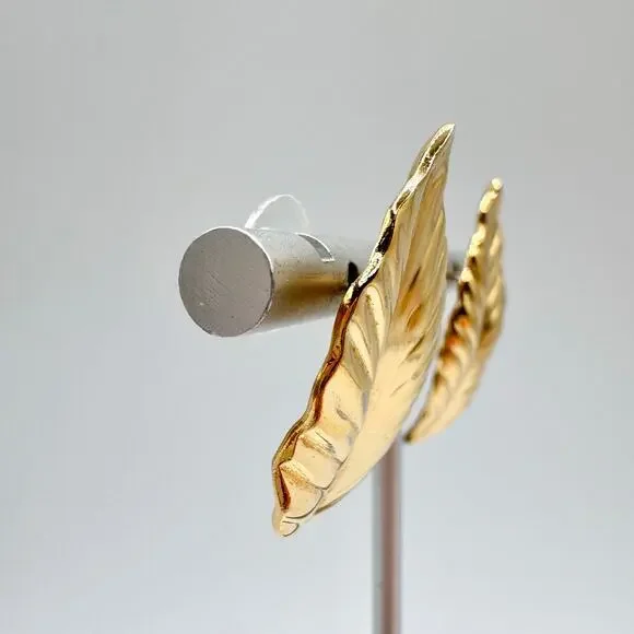 Vintage Louis Feraud Leaf Paris Earrings Gold Tone Chic Fall Autumn Luxe Signed - Picture 4 of 8